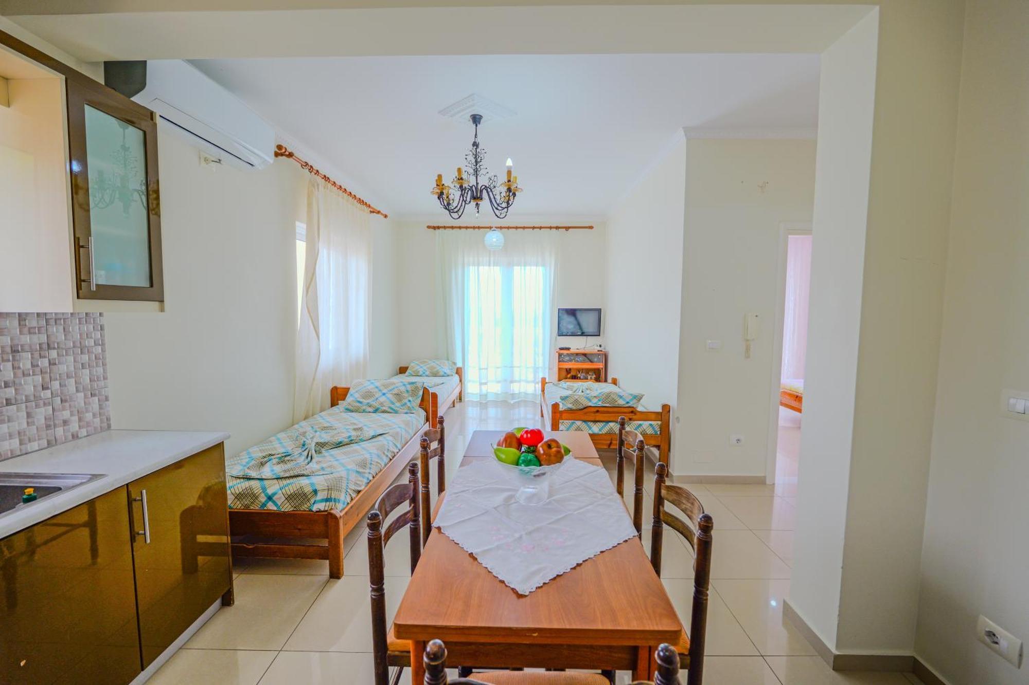 Vila Marina Apartments Sarandë Eksteriør billede