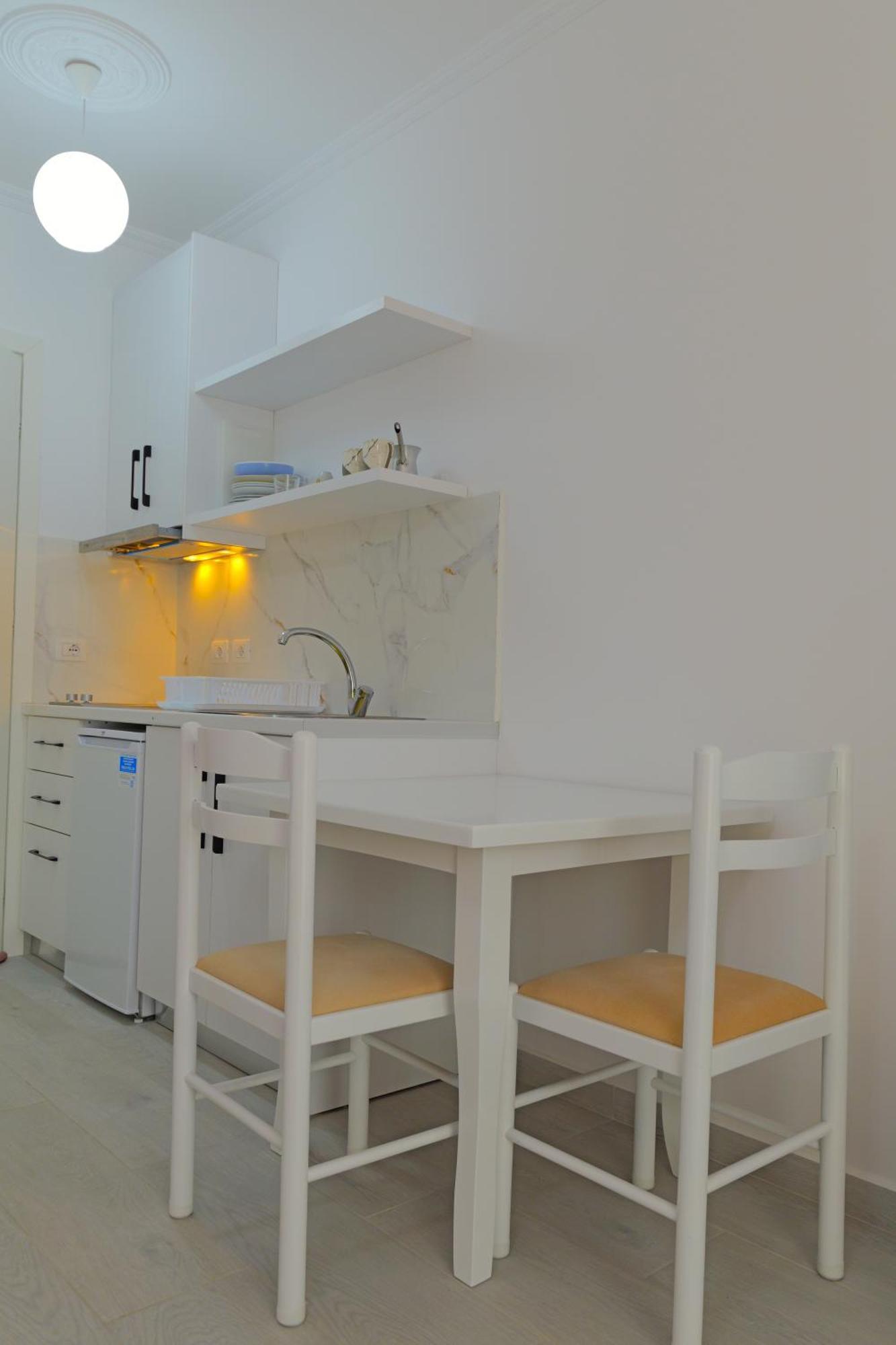 Vila Marina Apartments Sarandë Eksteriør billede