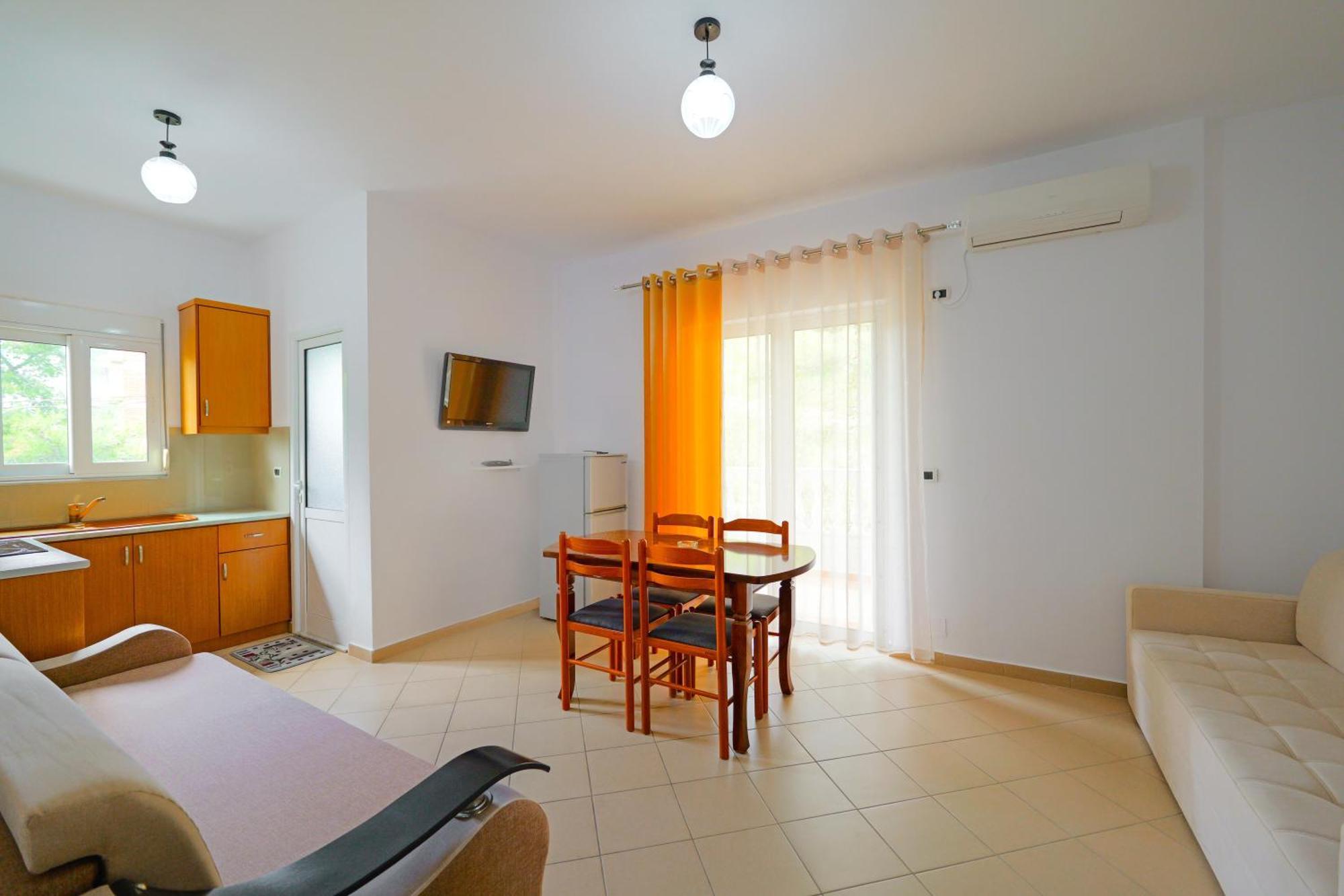 Vila Marina Apartments Sarandë Eksteriør billede